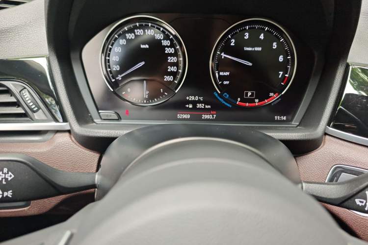 Used BMW X1 2020 sDrive20Li Premium Edition Odometer Close Up