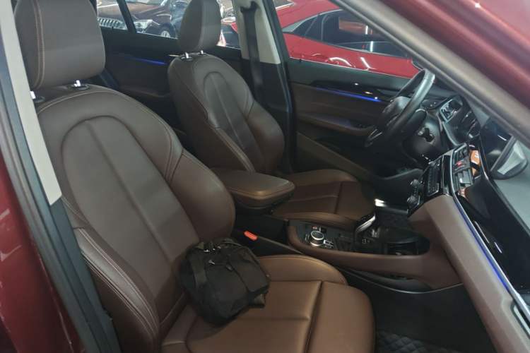Used BMW X1 2020 sDrive25Li Leading Model Right Front Seat