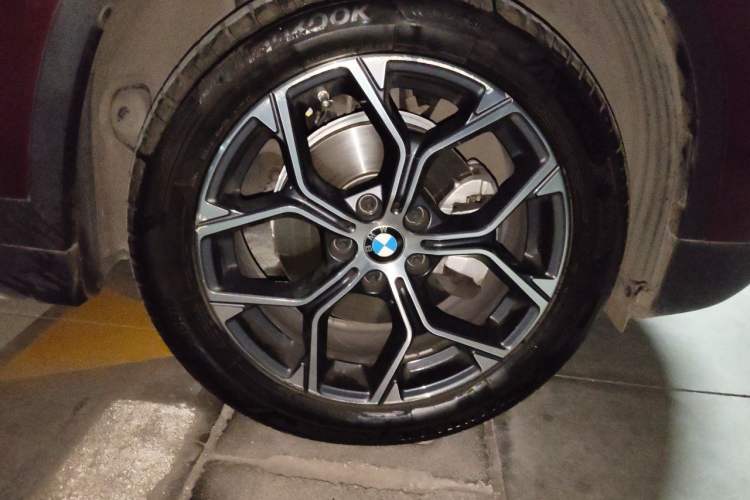 Used BMW X1 2020 sDrive20Li Premium Edition Right Front Wheel Hub