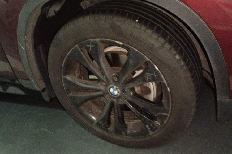 Used BMW X1 2020 sDrive20Li Fashion Model Right Front Wheel Hub