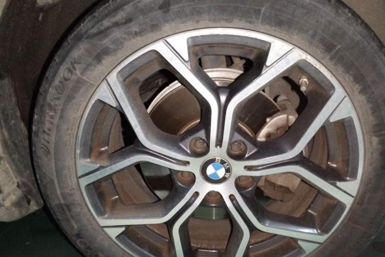 Used BMW X1 2020 sDrive20Li Premium Edition Right Front Wheel Hub