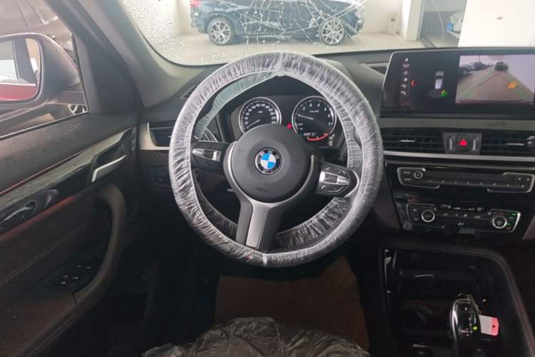 Used BMW X1 2020 sDrive20Li Premium Edition Steering Wheel