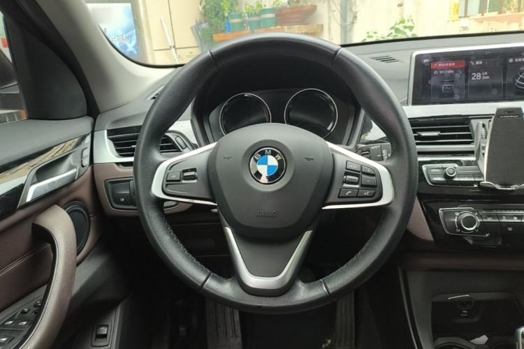 Used BMW X1 2020 sDrive20Li Fashion Model Steering Wheel