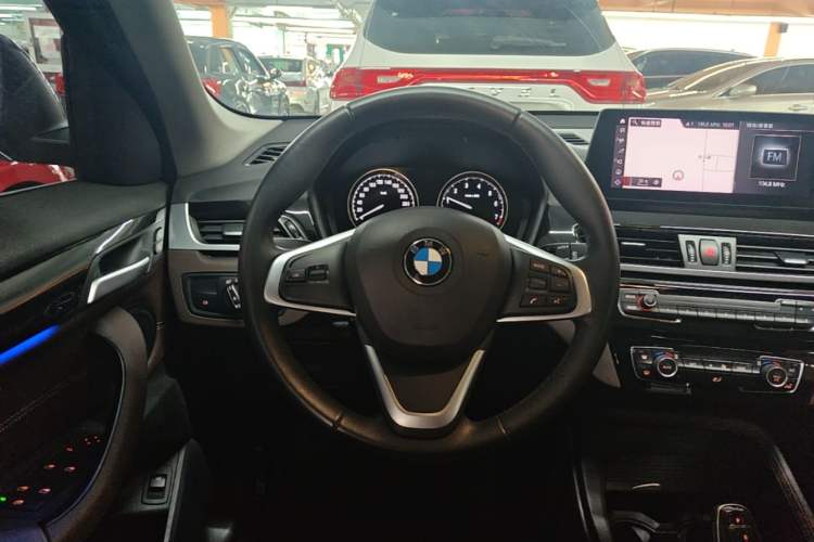 Used BMW X1 2020 sDrive25Li Leading Model Steering Wheel