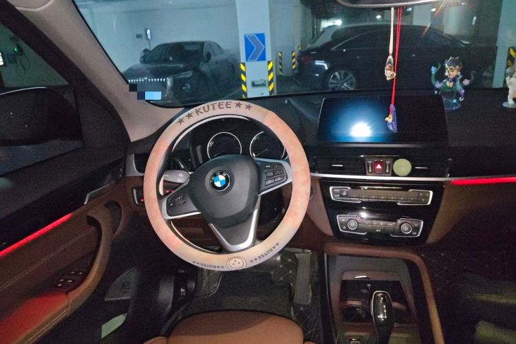 Used BMW X1 2020 sDrive25Li Leading Model Steering Wheel
