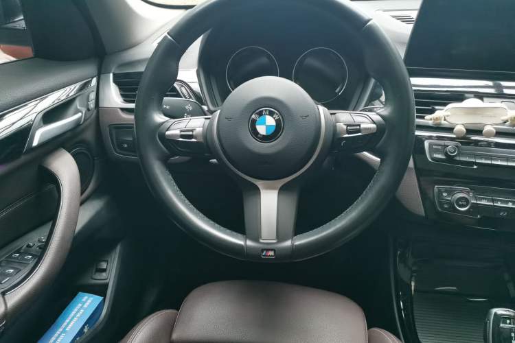 Used BMW X1 2020 sDrive20Li Premium Edition Steering Wheel