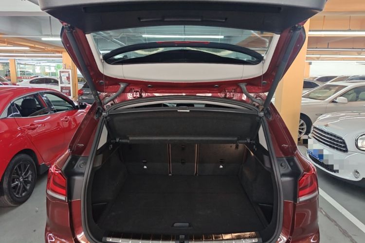 Used BMW X1 2020 sDrive25Li Leading Model Trunk