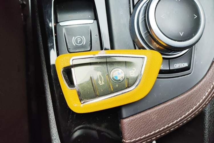 Used BMW X1 2020 sDrive20Li Premium Edition Vehicle Key
