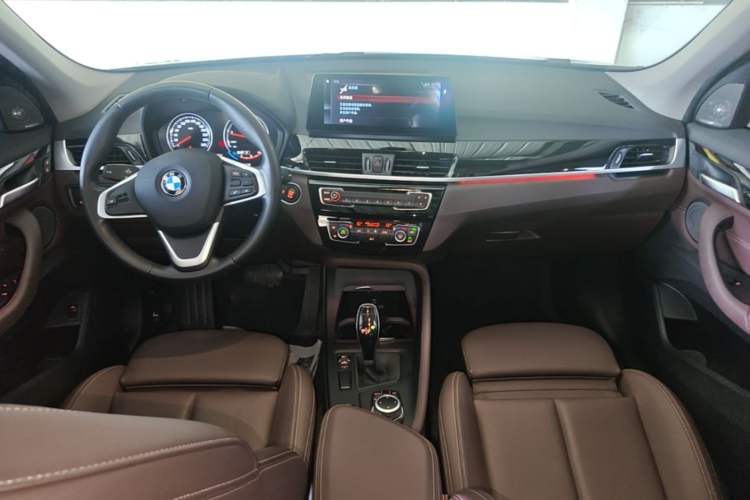 Used BMW X1 2020 sDrive25Li Leading Model Center Console