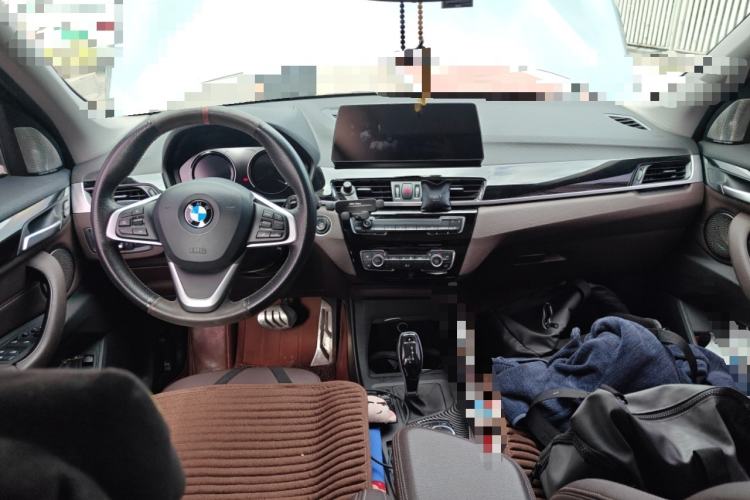 Used BMW X1 2020 sDrive25Li Leading Model Center Console