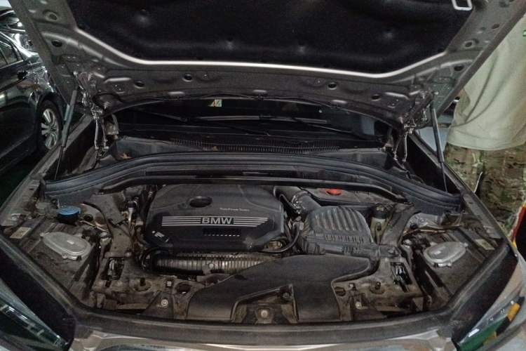 Used BMW X1 2020 sDrive25Li Leading Model Engine Bay