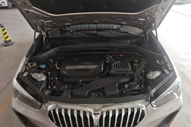 Used BMW X1 2020 sDrive25Li Leading Model Engine Bay