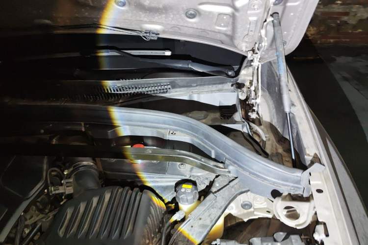 Used BMW X1 2020 sDrive25Li Leading Model Engine Bay Left