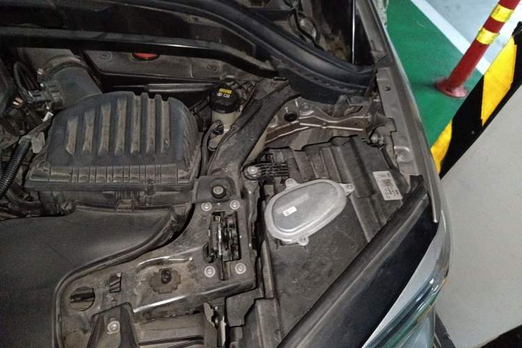 Used BMW X1 2020 sDrive25Li Leading Model Engine Bay Left