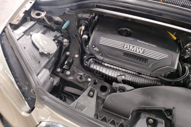 Used BMW X1 2020 sDrive25Li Leading Model Engine Bay Right