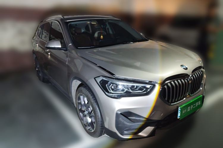 Used BMW X1 2020 sDrive25Li Leading Model Front Right 45 Deg