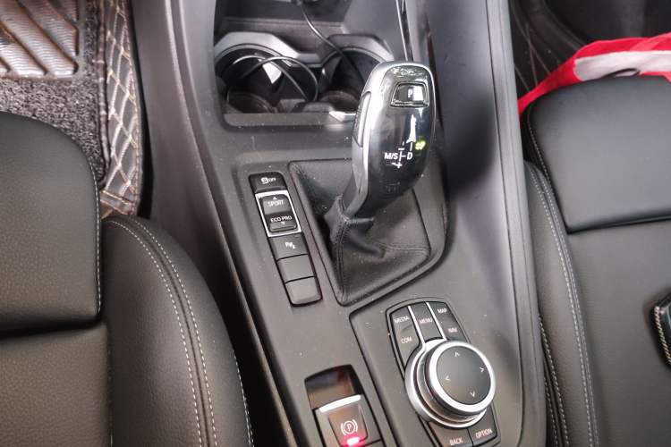 Used BMW X1 2020 sDrive25Li Leading Model Gear Lever