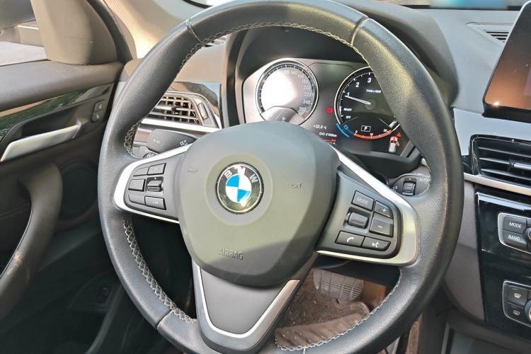 Used BMW X1 2020 sDrive25Li Leading Model Steering Wheel