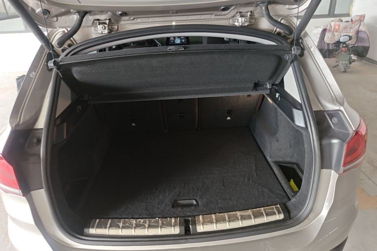 Used BMW X1 2020 sDrive25Li Leading Model Trunk