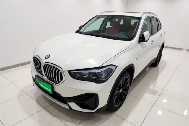 Ojetý BMW X1 2020 sDrive20Li Fashion Model