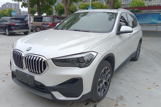 Ojetý BMW X1 2020 sDrive25Li Leading Model