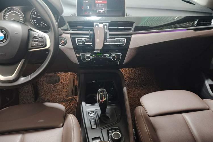 Used BMW X1 2020 sDrive20Li Fashion Model Audio And AC Panel