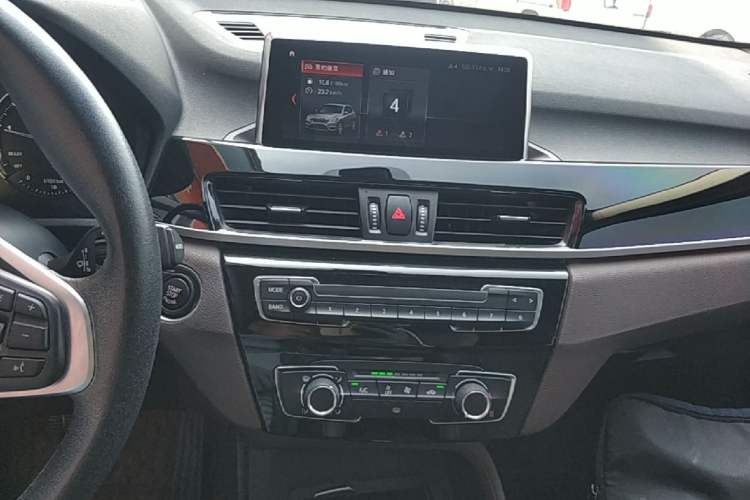 Used BMW X1 2020 sDrive20Li Fashion Model Audio And AC Panel