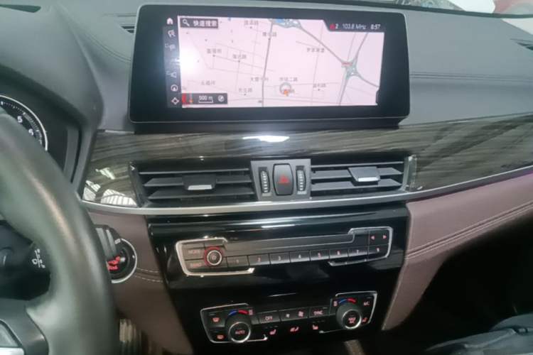 Used BMW X1 2020 xDrive25Li Luxury Edition Audio And AC Panel
