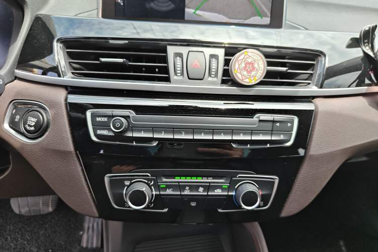 Used BMW X1 2020 sDrive20Li Fashion Model Audio And AC Panel