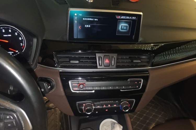 Used BMW X1 2020 sDrive20Li Fashion Model Audio And AC Panel