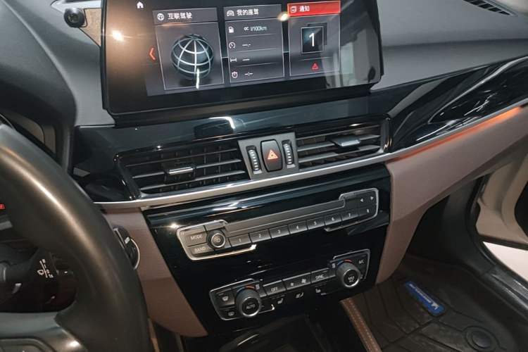 Used BMW X1 2020 sDrive20Li Premium Edition Audio And AC Panel