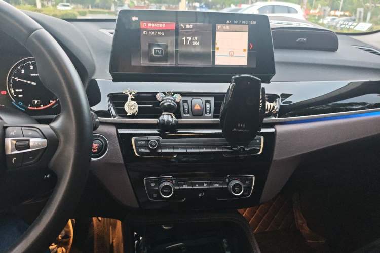 Used BMW X1 2020 sDrive20Li Premium Edition Audio And AC Panel