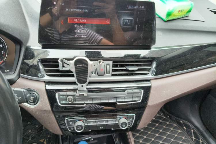 Used BMW X1 2020 sDrive20Li Premium Edition Audio And AC Panel