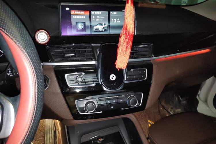 Used BMW X1 2020 sDrive20Li Fashion Model Audio And AC Panel