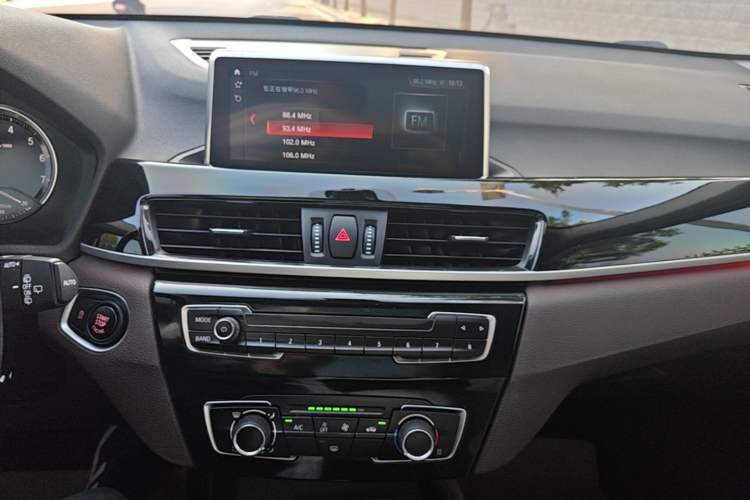 Used BMW X1 2020 sDrive20Li Fashion Model Audio And AC Panel