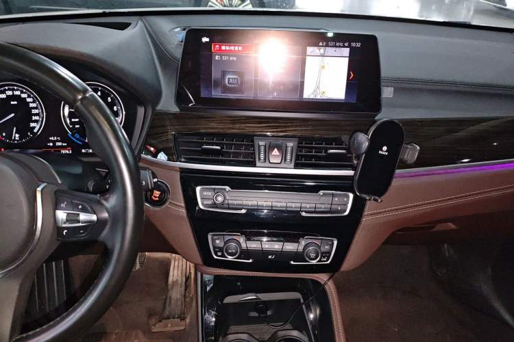 Used BMW X1 2020 xDrive25Li Luxury Edition Audio And AC Panel