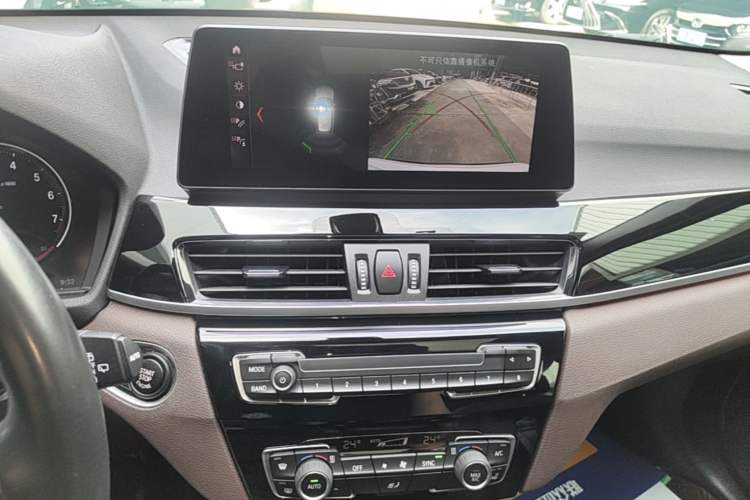 Used BMW X1 2020 sDrive20Li Premium Edition Audio And AC Panel