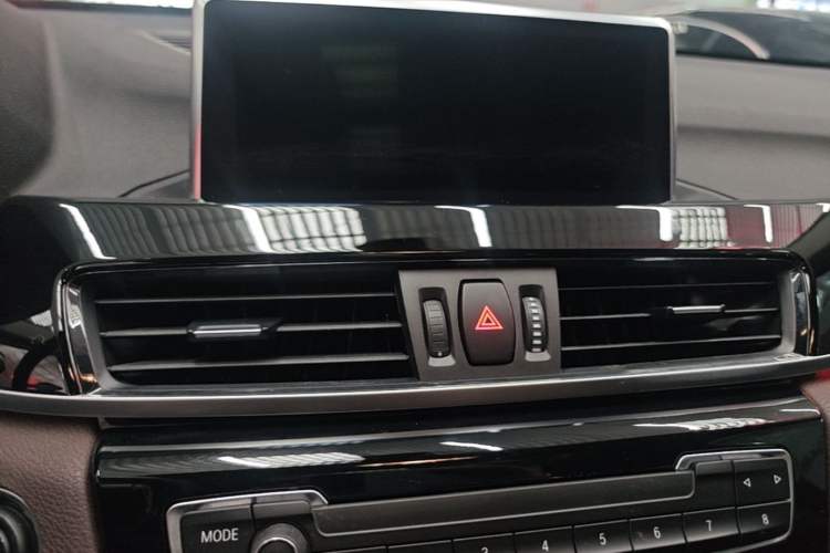 Used BMW X1 2020 sDrive20Li Fashion Model Audio And AC Panel