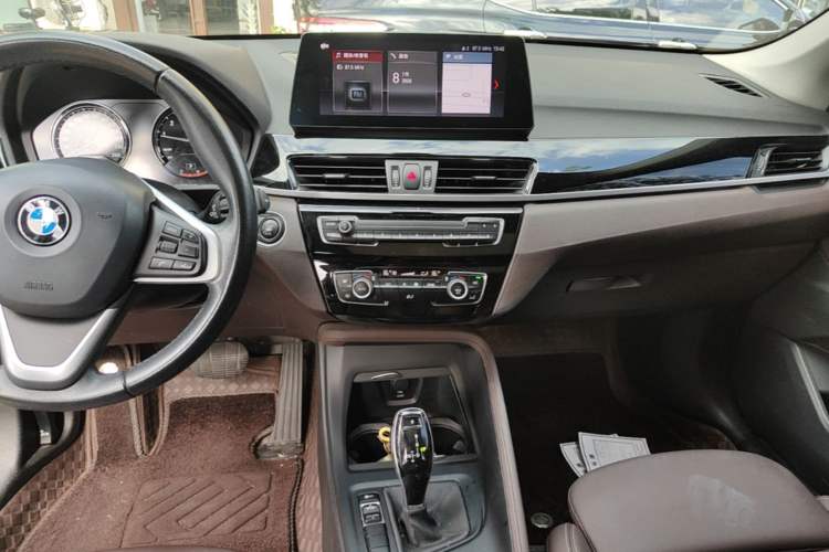 Used BMW X1 2020 sDrive25Li Leading Model Audio And AC Panel