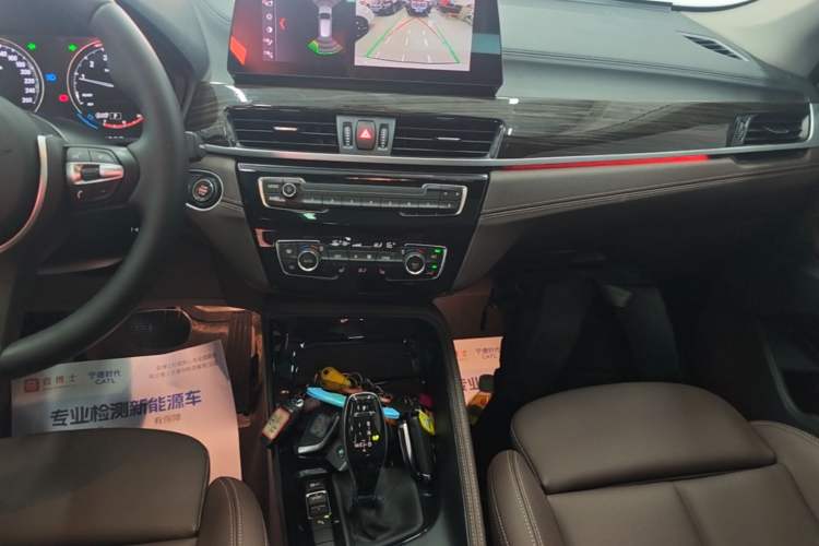 Used BMW X1 2020 xDrive25Li Luxury Edition Audio And AC Panel