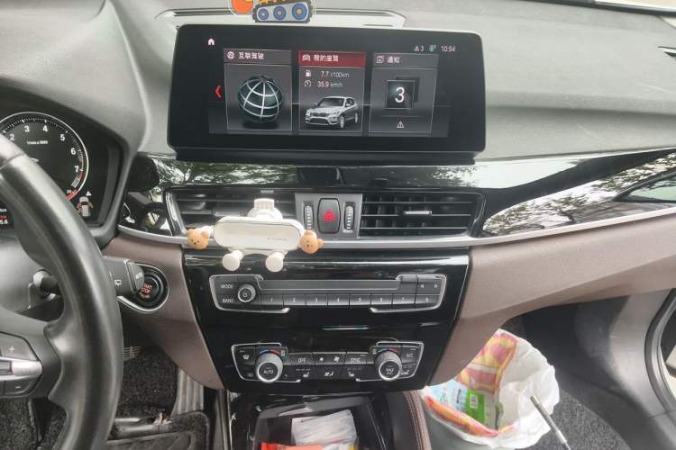 Used BMW X1 2020 sDrive20Li Premium Edition Audio And AC Panel