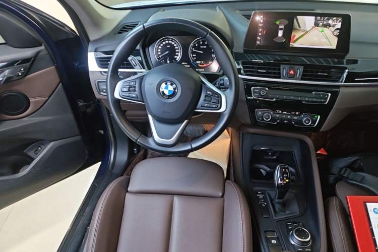 Used BMW X1 2020 sDrive25Li Leading Model Audio And AC Panel