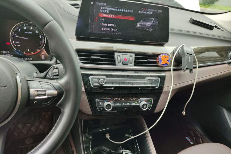 Used BMW X1 2020 xDrive25Li Luxury Edition Audio And AC Panel