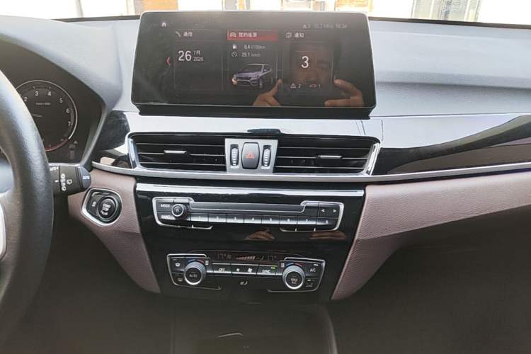 Used BMW X1 2020 sDrive25Li Leading Model Audio And AC Panel