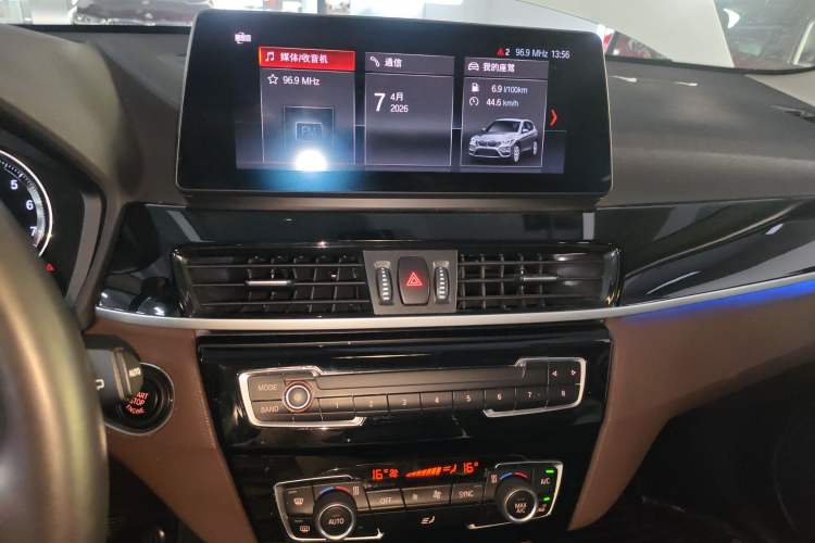 Used BMW X1 2020 sDrive20Li Premium Edition Audio And AC Panel