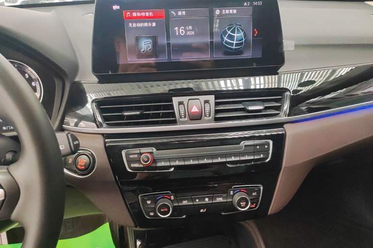 Used BMW X1 2020 sDrive20Li Premium Edition Audio And AC Panel