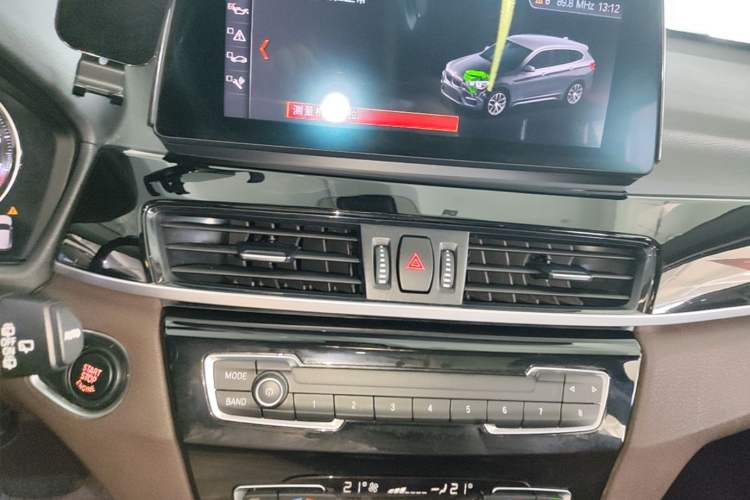 Used BMW X1 2020 sDrive25Li Leading Model Audio And AC Panel
