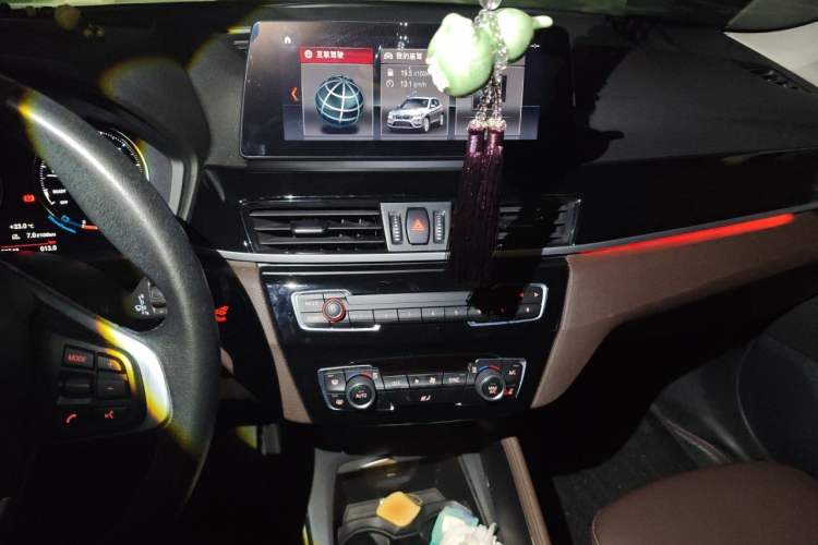 Used BMW X1 2020 sDrive25Li Leading Model Audio And AC Panel