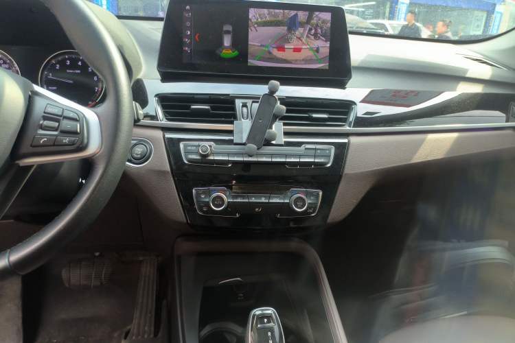 Used BMW X1 2020 sDrive25Li Leading Model Audio And AC Panel