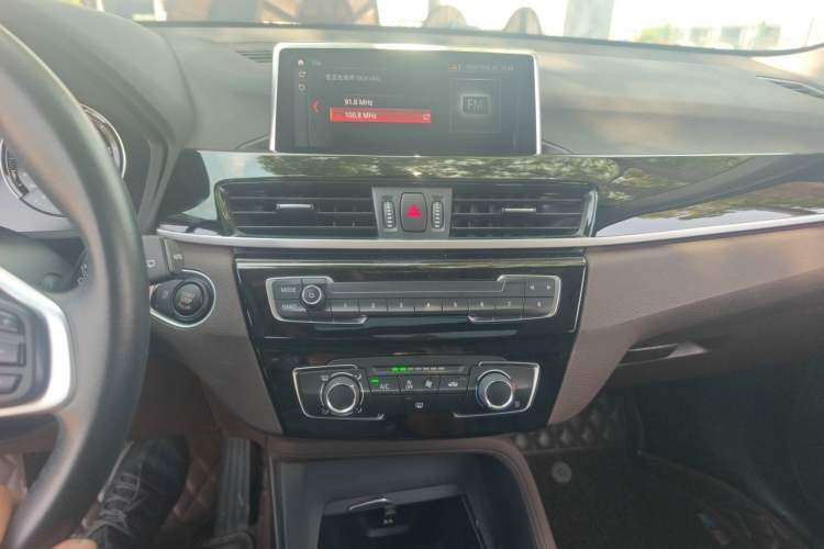 Used BMW X1 2020 sDrive20Li Fashion Model Audio And AC Panel